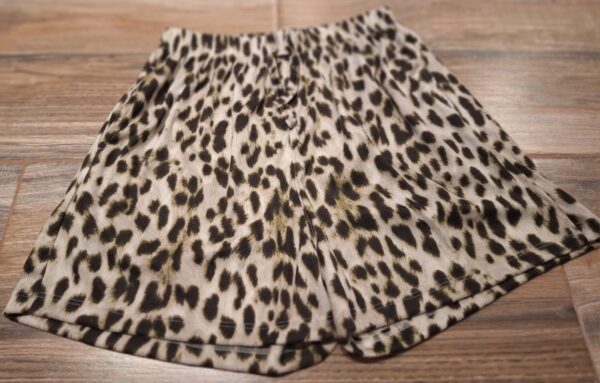 SHORT ANIMAL PRINT TALLE 3