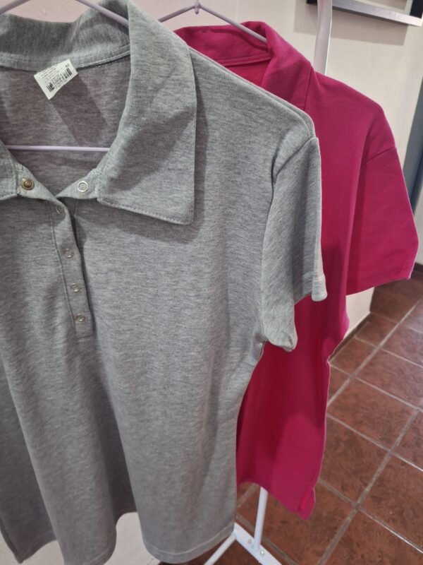 REMERA DE ALGODON CUELLO CAMISA